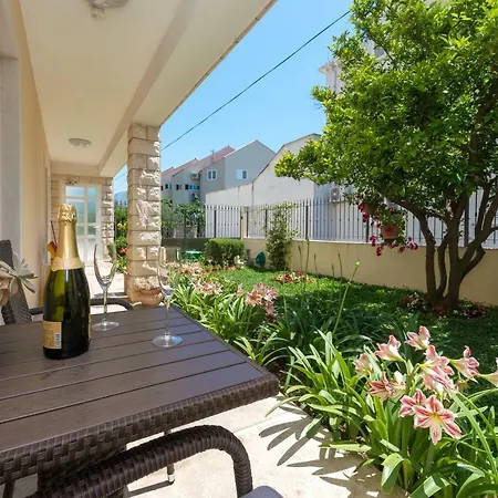 Apartment Apartman Lu Mokosica