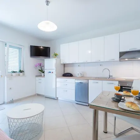 Apartman Lu Apartment